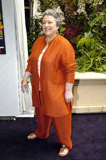 Kathy Bates feet photo 12