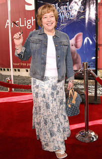 Kathy Bates feet photo 6