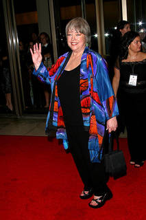 Kathy Bates feet photo 4