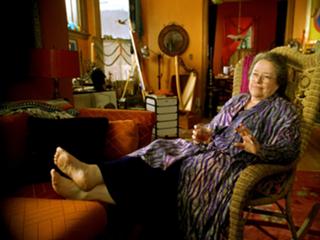 Kathy Bates feet photo 5