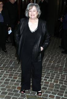 Kathy Bates feet photo 20
