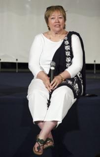 Kathy Bates feet photo 19