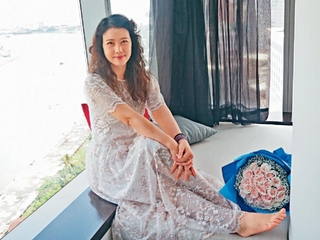 Kathy Chow feet photo 6