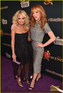 Kathy Griffin feet photo thumbnail