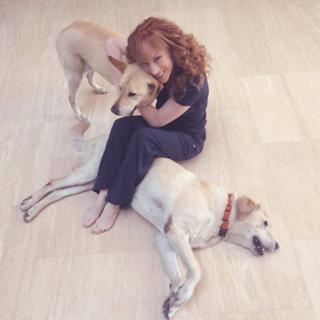 Kathy Griffin feet photo thumbnail
