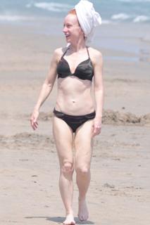 Kathy Griffin feet photo thumbnail