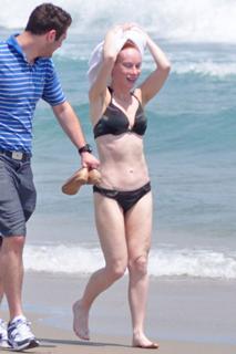 Kathy Griffin feet photo thumbnail