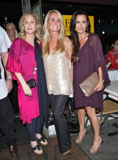 Kathy Hilton feet photo 12
