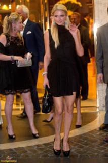 Kathy Hilton feet photo 4