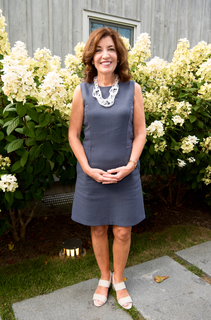 Kathy Hochul feet photo 1