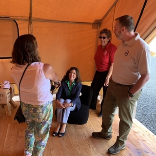 Kathy Hochul feet photo 1