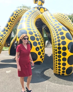 Kathy Hochul feet photo 16