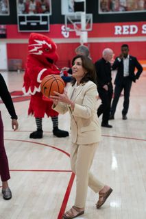 Kathy Hochul feet photo 11