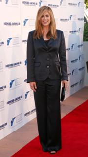 Kathy Ireland feet photo thumbnail