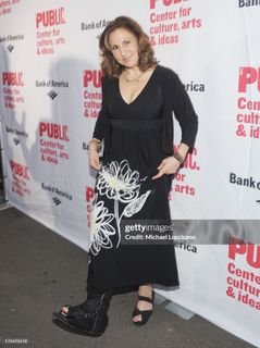 Kathy Najimy feet photo 10