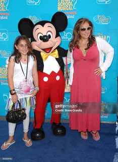 Kathy Najimy feet photo 7