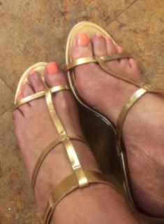 Kathy Wolf feet photo 3