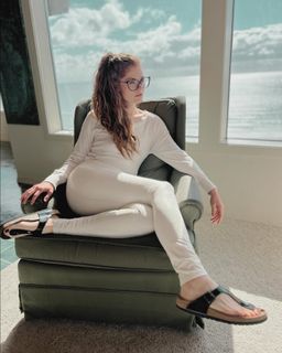 Kati Falk-Flores feet photo 19