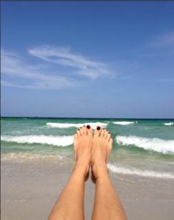 Katia Pedrotti feet photo 14