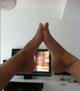 Katia Pedrotti feet photo 9
