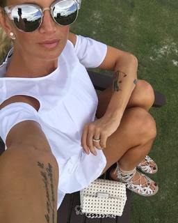 Katia Pedrotti feet photo 12
