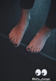 Katia Tsovgkan feet photo 11