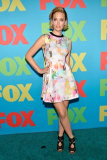 Katia Winter feet photo thumbnail