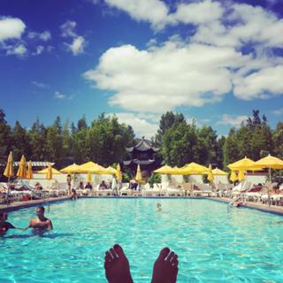 Katia Winter feet photo thumbnail
