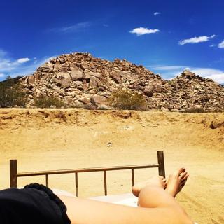 Katia Winter feet photo thumbnail