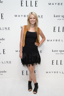 Katia Winter feet photo thumbnail
