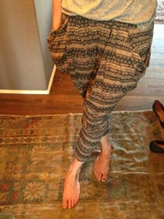 Katie Aselton feet photo thumbnail