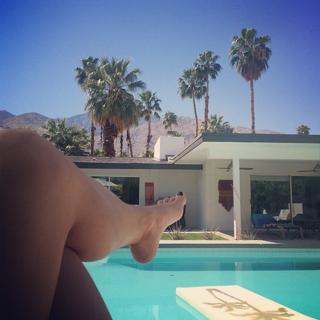 Katie Aselton feet photo thumbnail