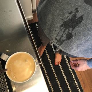 Katie Aselton feet photo thumbnail