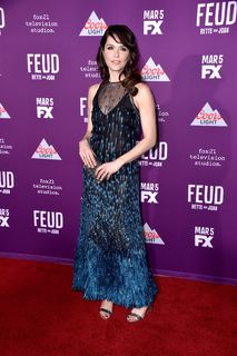 Katie Aselton feet photo thumbnail