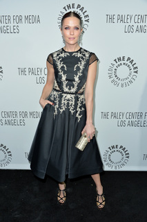 Katie Aselton feet photo thumbnail