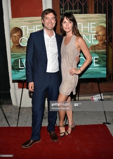 Katie Aselton feet photo thumbnail