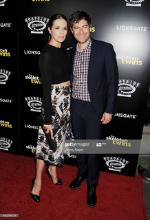 Katie Aselton feet photo thumbnail