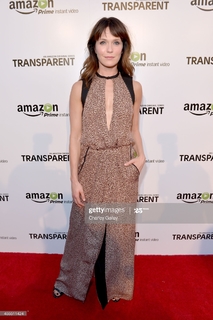 Katie Aselton feet photo thumbnail