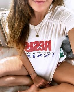 Katie Aselton feet photo thumbnail