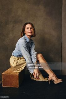 Katie Aselton feet photo 3