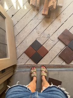 Katie Aselton feet photo 3