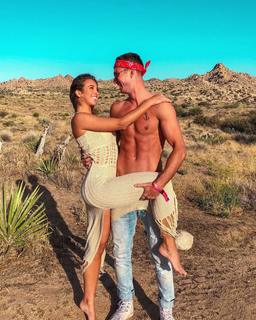 Katie Austin feet photo thumbnail