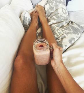 Katie Austin feet photo thumbnail