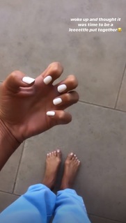 Katie Austin feet photo thumbnail