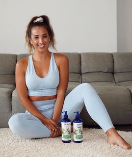 Katie Austin feet photo thumbnail