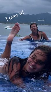 Katie Austin feet photo thumbnail