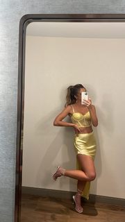 Katie Austin feet photo thumbnail