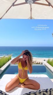 Katie Austin feet photo thumbnail