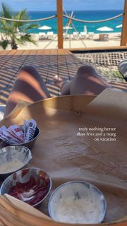 Katie Austin feet photo thumbnail