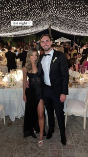 Katie Austin feet photo thumbnail